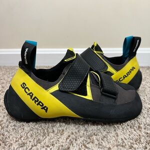 Scarpa Arpia V Climbing Shoes in Shark/Yellow EU 41 Men’s 8 Women’s 9